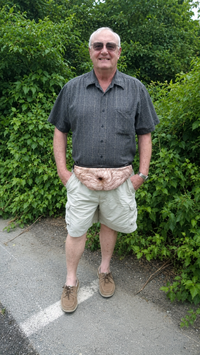 Customer wearing the Belly Bag 7