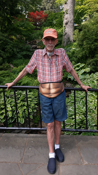 Customer wearing the Belly Bag 6